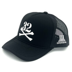 33 Symbols 33 Cross Bones Trucket Hat – BlackWhite